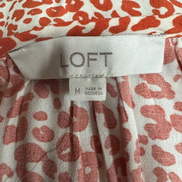 LOFT Animal Print Split Neck Dress MEDIUM NWT - Picture 3 of 4